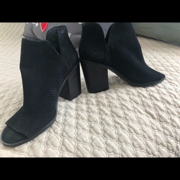 Steve Madden peep toe bootie - Picture 5 of 6